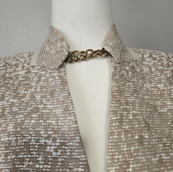LAFAYETTE 148 Tan And Cream Knit Tweed Blazer. Size 8 - Picture 7 of 14
